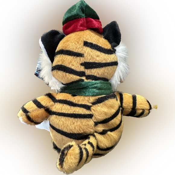 Christmas Tiger With Scarf And Christmas Hat 🌲 - Picture 3 of 3